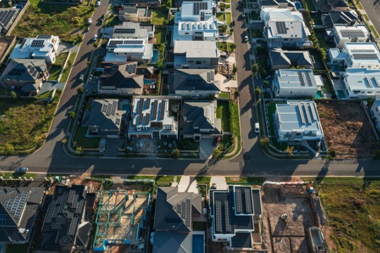 high-angle-aerial-view-of-modern-upmarket-houses-under-construction-sydney-australia.jpg-540x360